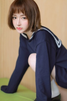 美丽的邻居在线观看